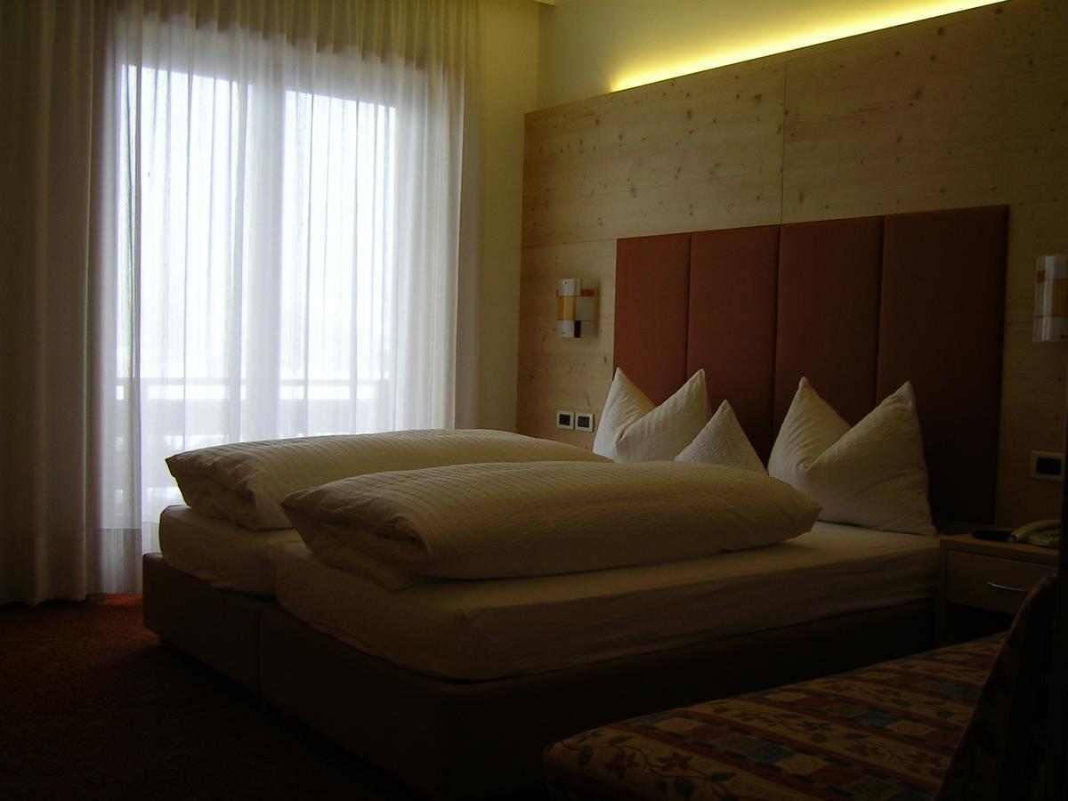 Hotel Garni Royal Arabba Buitenkant foto
